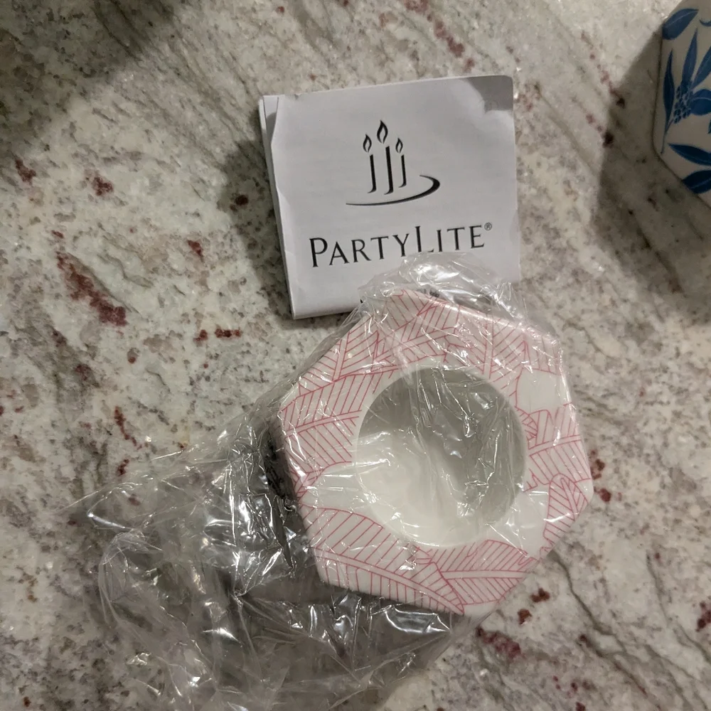 Partylite Ceramics 3 Hexagon Colorful Votive Tealight Candle Holders NEW Box - Picture 7 of 13